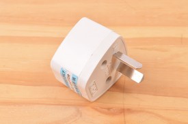 Adaptador enchufe suelto blanco (1).jpg